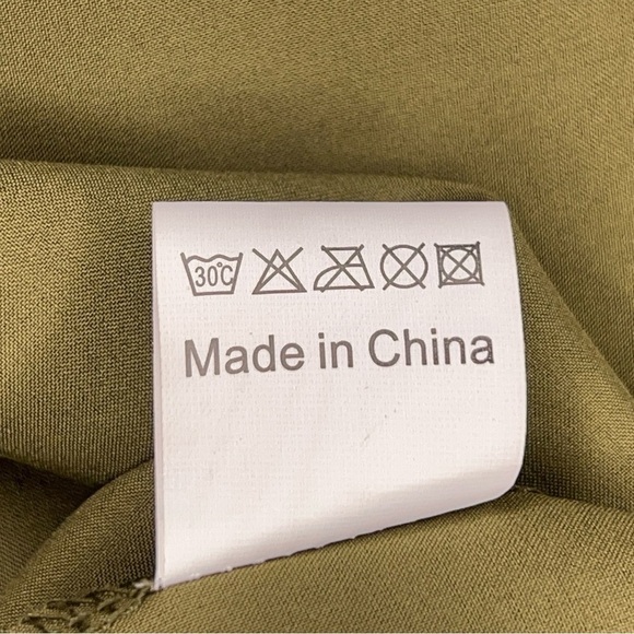 NEW MEDIUM MILITARY GREEN RUFFLE ROMPER LIGHTWEIGHT - Picture 13 of 16